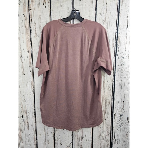 Lululemon Ventilated Hiking Short Sleeve Shirt Pocket Tee Shirt Athletic L/XL - Picture 2 of 3